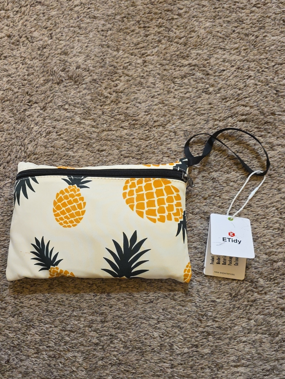 ETidy Pineapple Travel Tote Bag - Yellow & Black on Cream